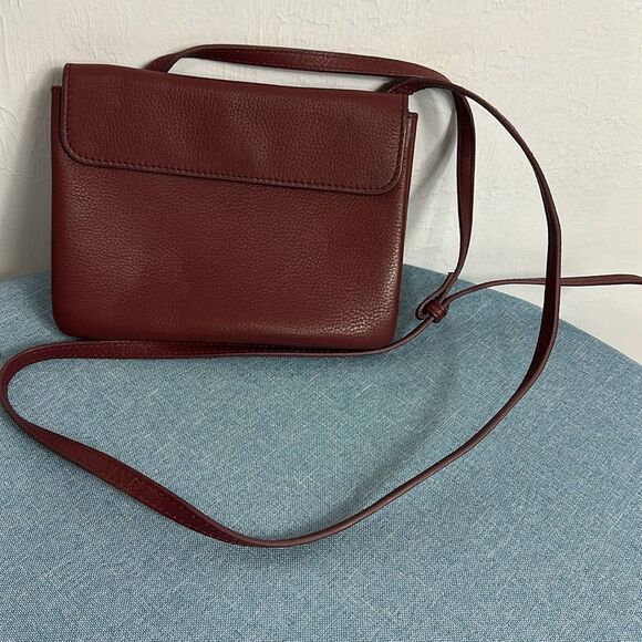 J. Jill Burgundy Leather Adjustable Strap Crossbody Bag - Picture 1 of 10